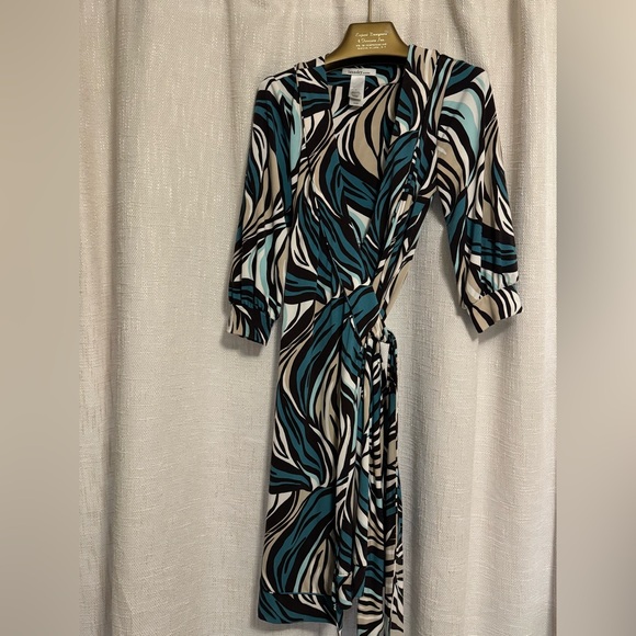 Laundry by Design Dresses & Skirts - Laundry by Design Wrap Dress